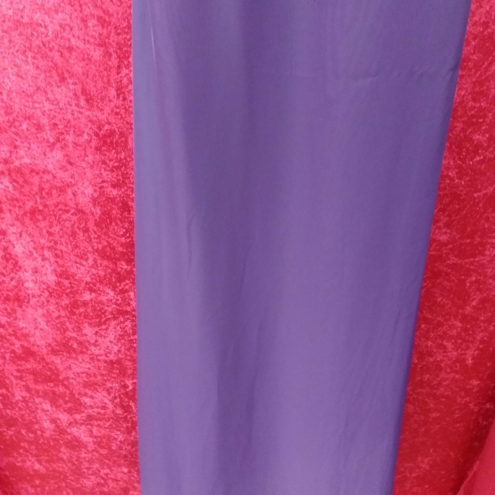 Dresses - Picture 4 of 6
